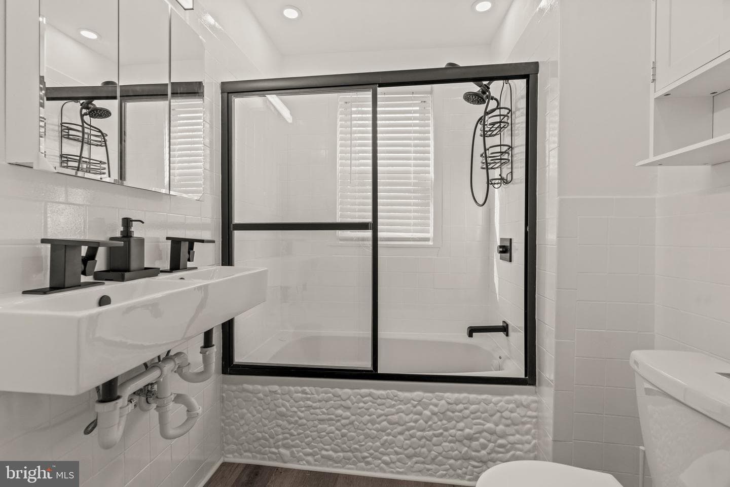 826 Rundale photo 13
