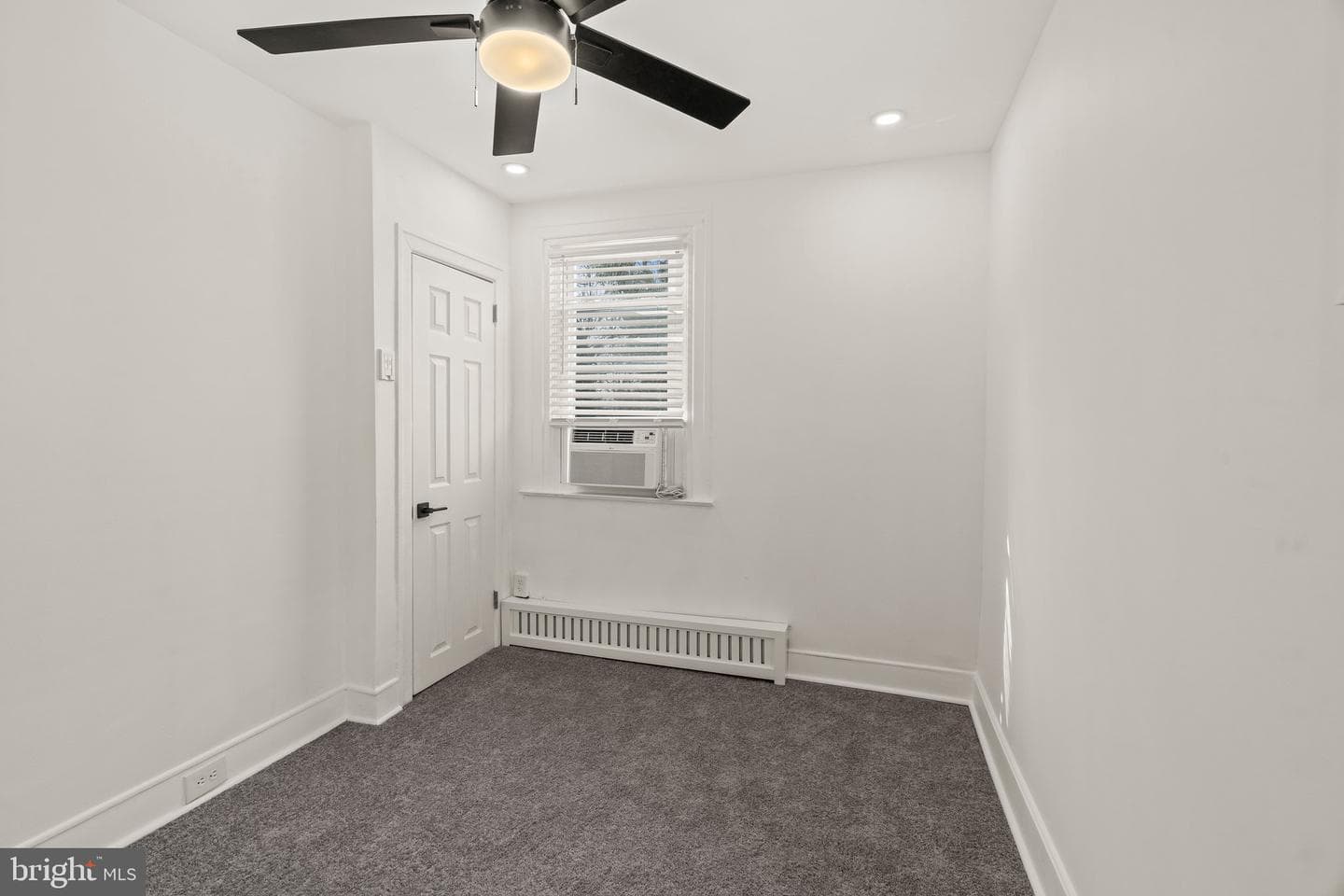 826 Rundale photo 15