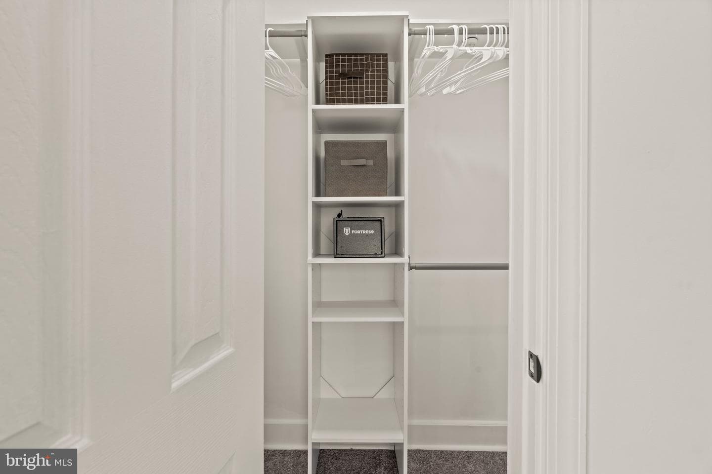 826 Rundale photo 18