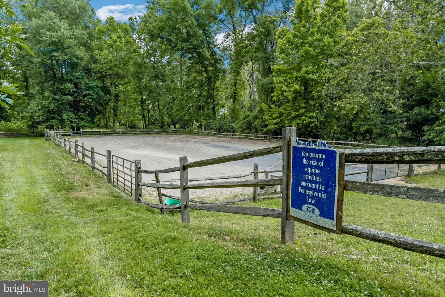 5 Forrest Lane photo 39