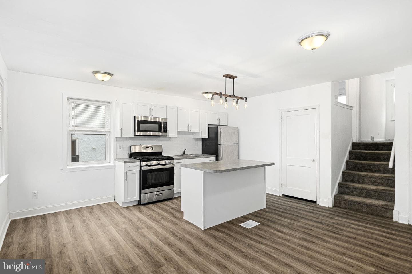 202 Brainerd Boulevard photo 3