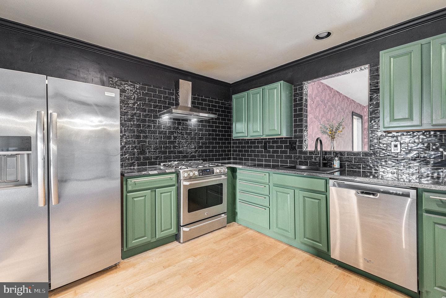 392 Scola Road photo 18