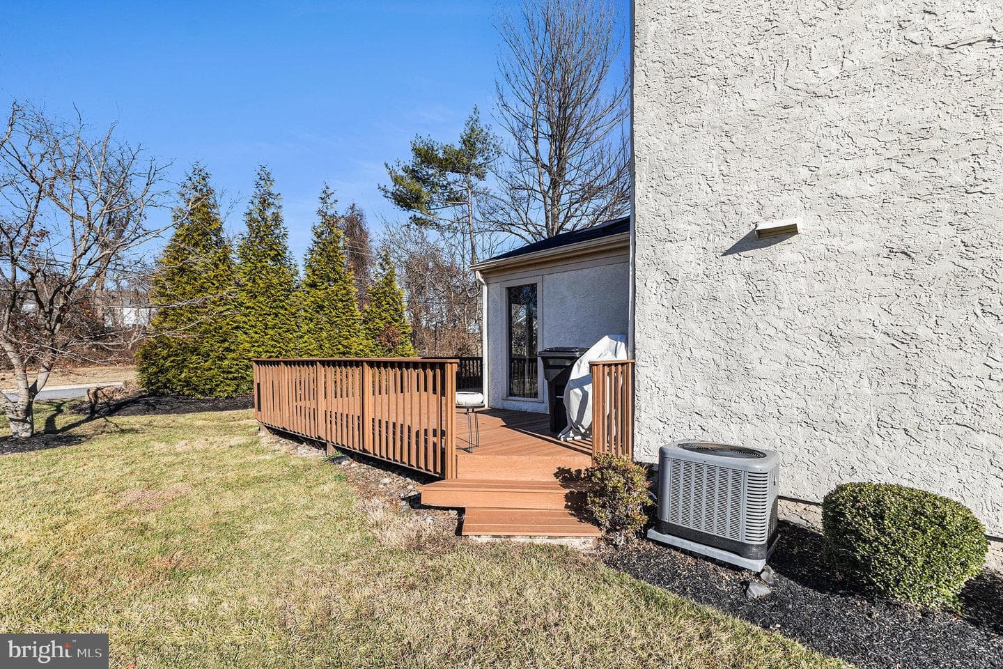 392 Scola Road photo 9
