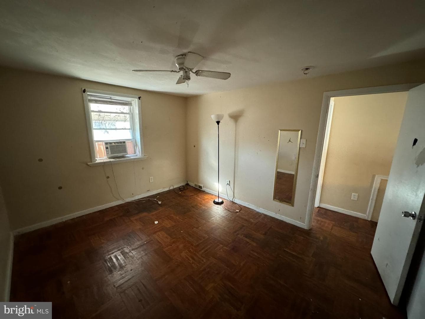 1532 Summit Street photo 13