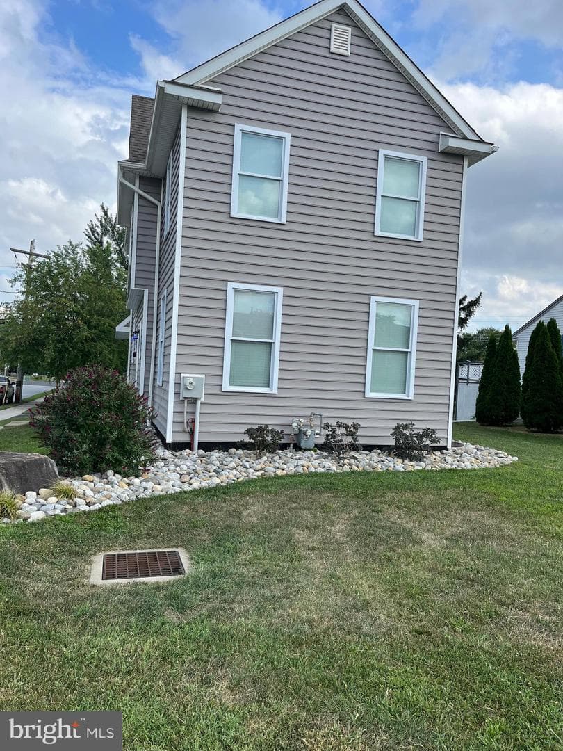 201 Vinsmith Avenue photo 2