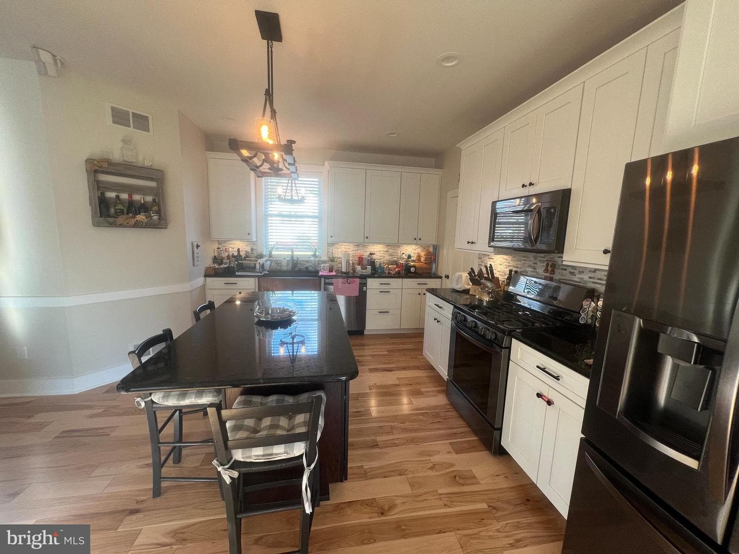 201 Vinsmith Avenue photo 8