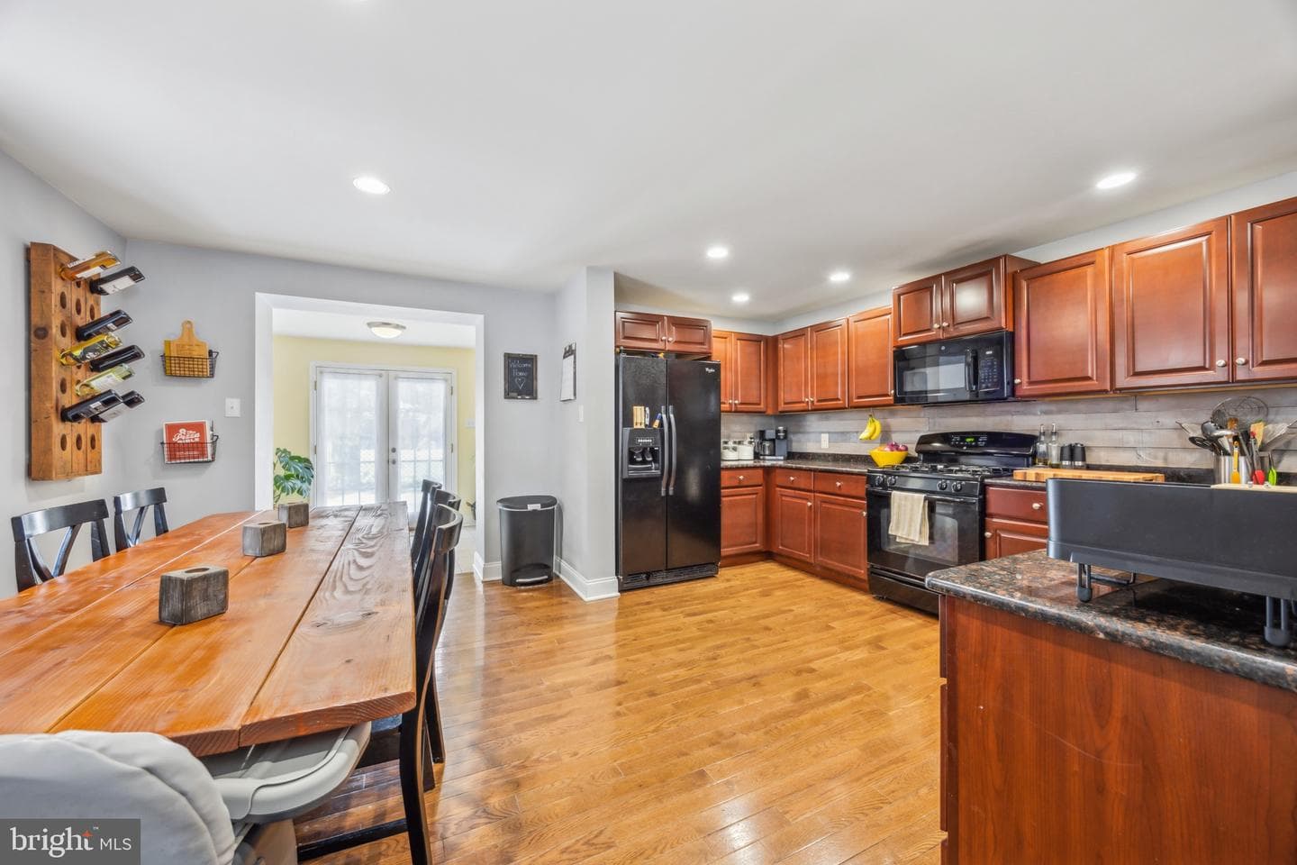 720 Creghan Avenue photo 5