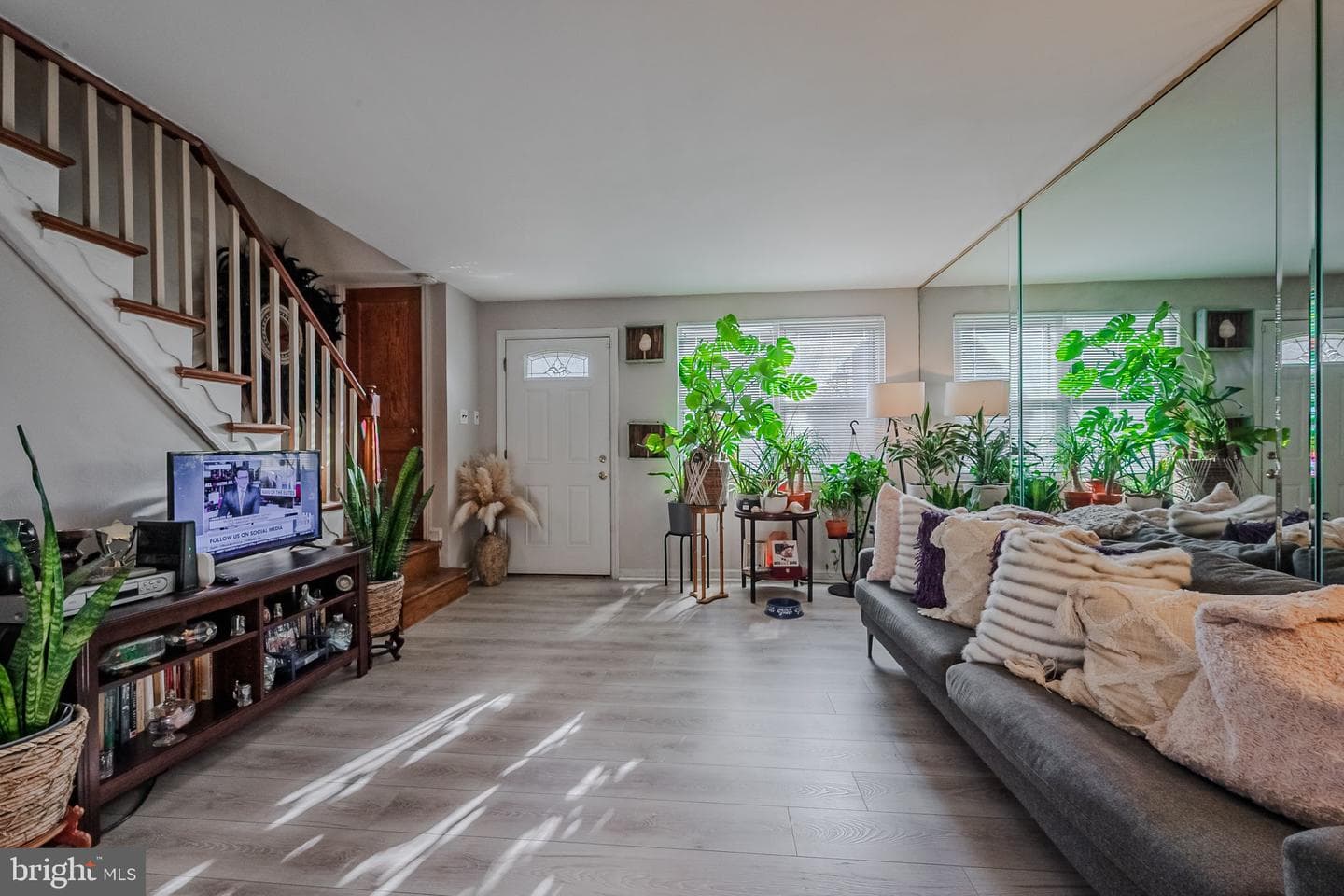 6733 Short Lane photo 5