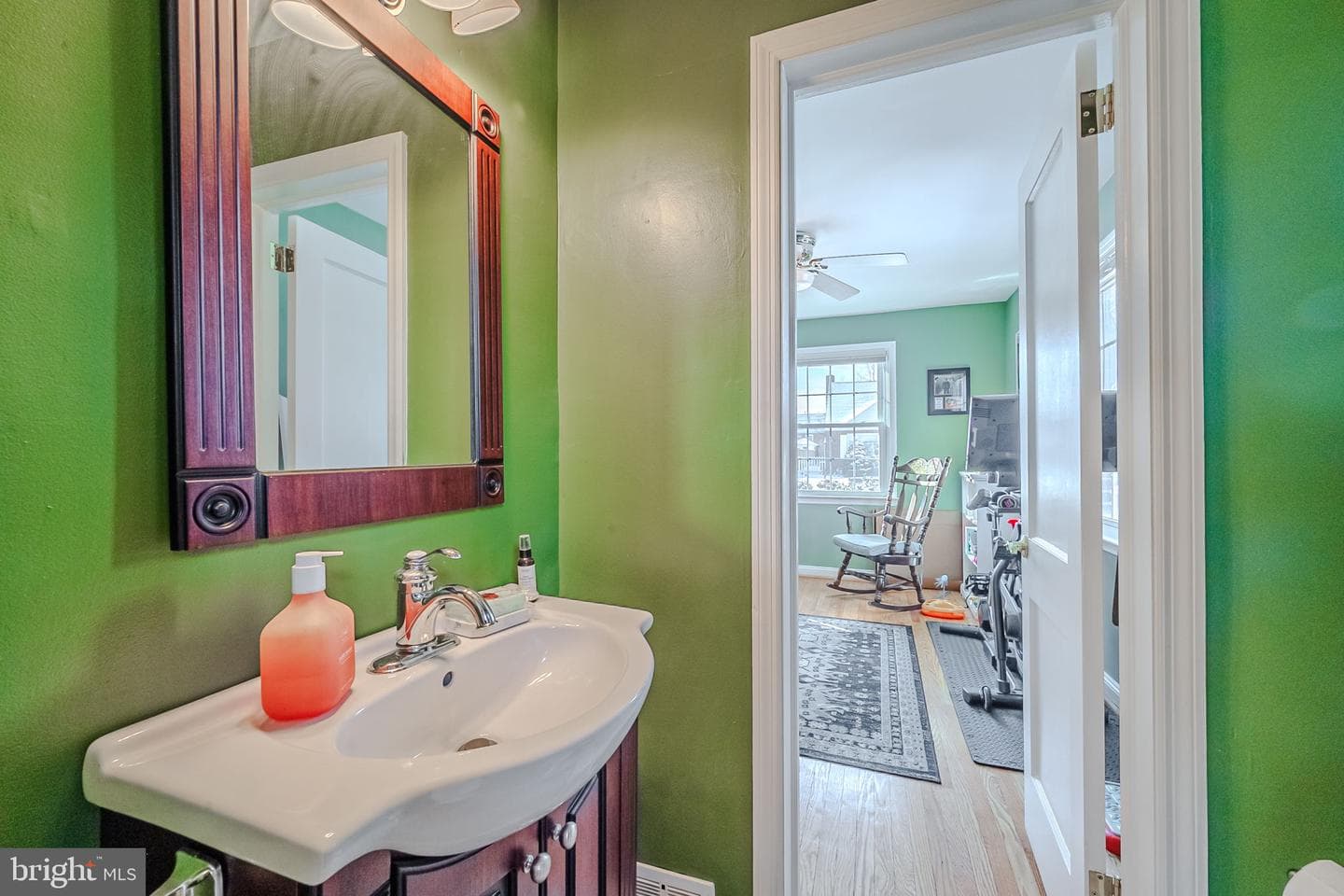 411 Perry Street photo 20