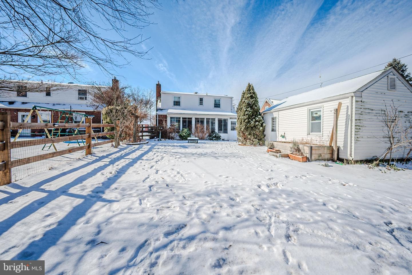 411 Perry Street photo 41