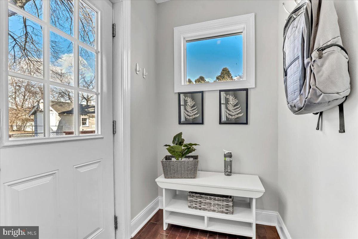 135 Sycamore Road photo 11