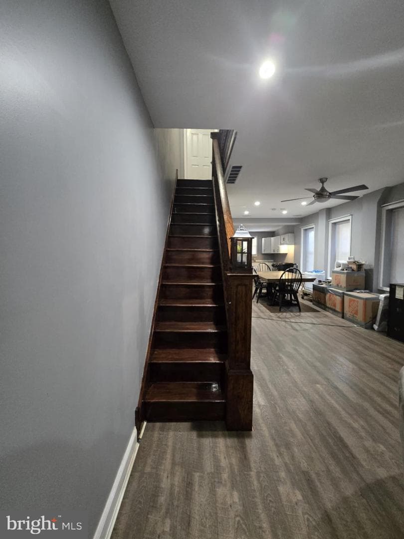 2015 W 9th Street photo 22