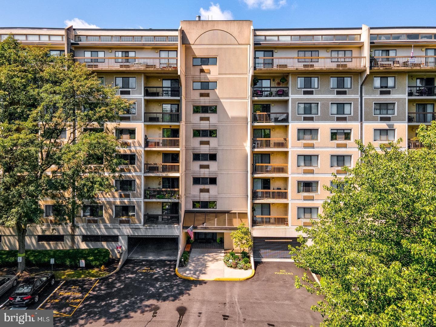 700 Avondale Road #ph8 photo 1