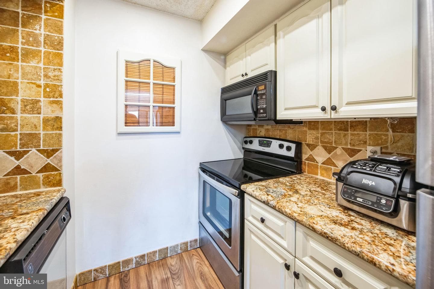 700 Avondale Road #ph8 photo 13