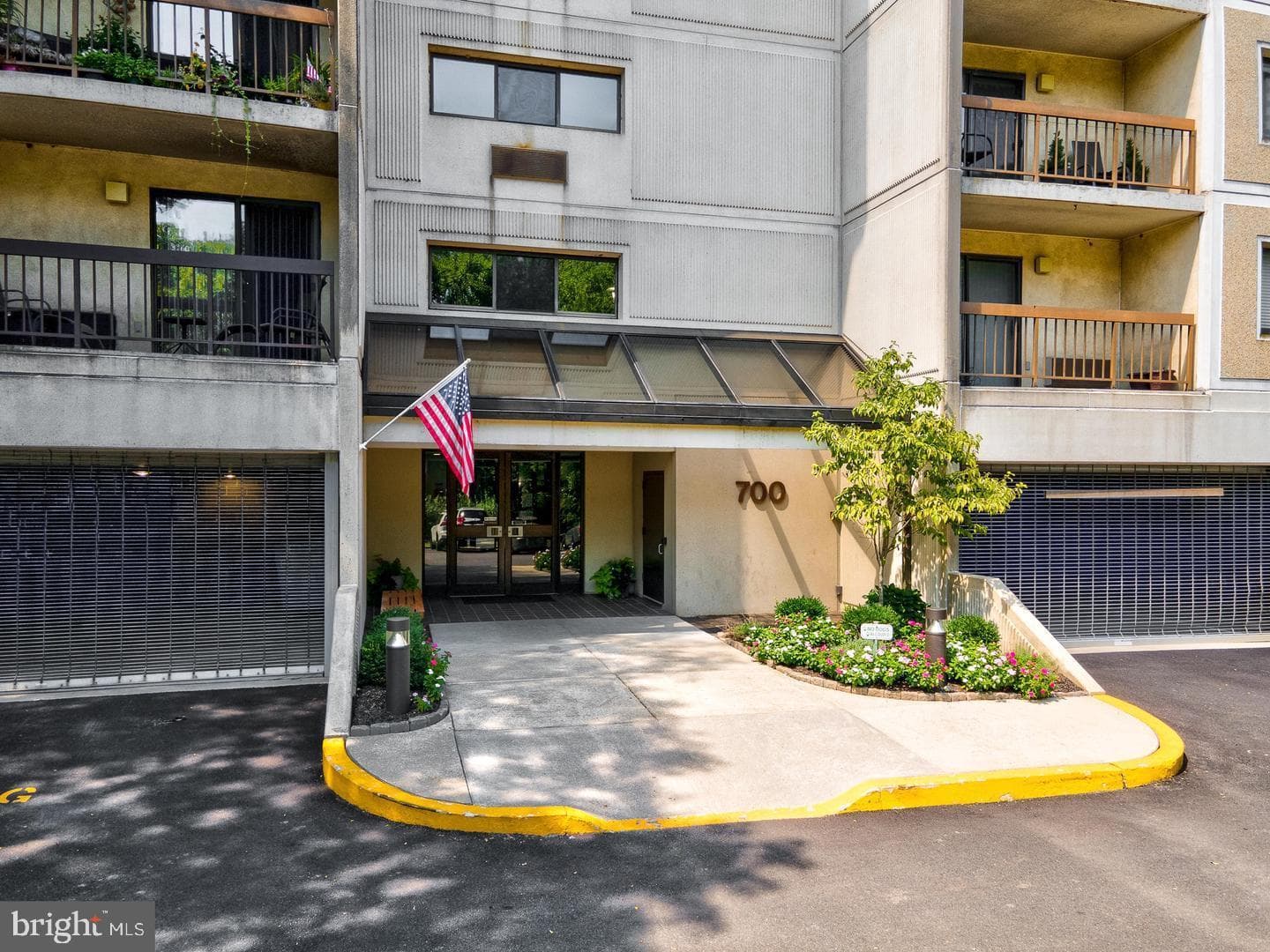 700 Avondale Road #ph8 photo 2
