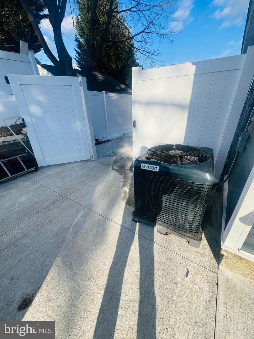 134 Cunningham Avenue photo 8