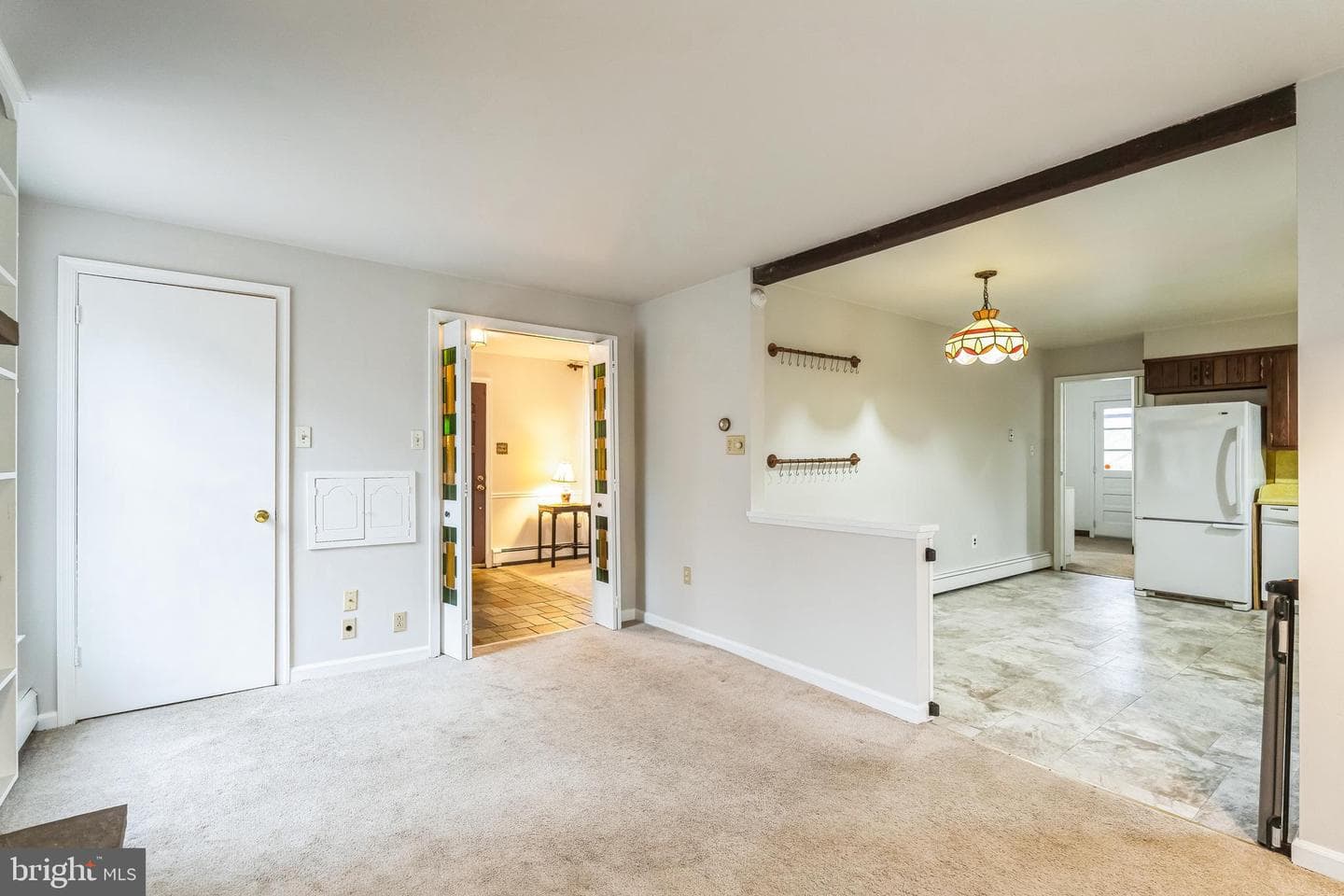212 Ashurst Avenue photo 5