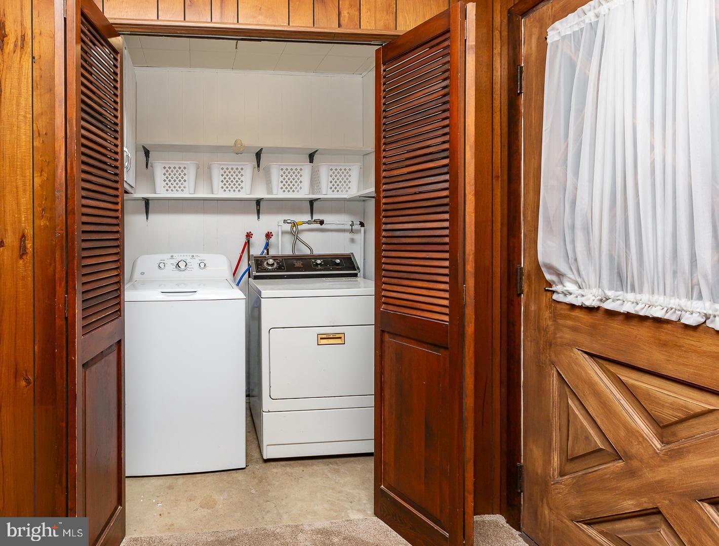 1556 Burmont Road photo 15