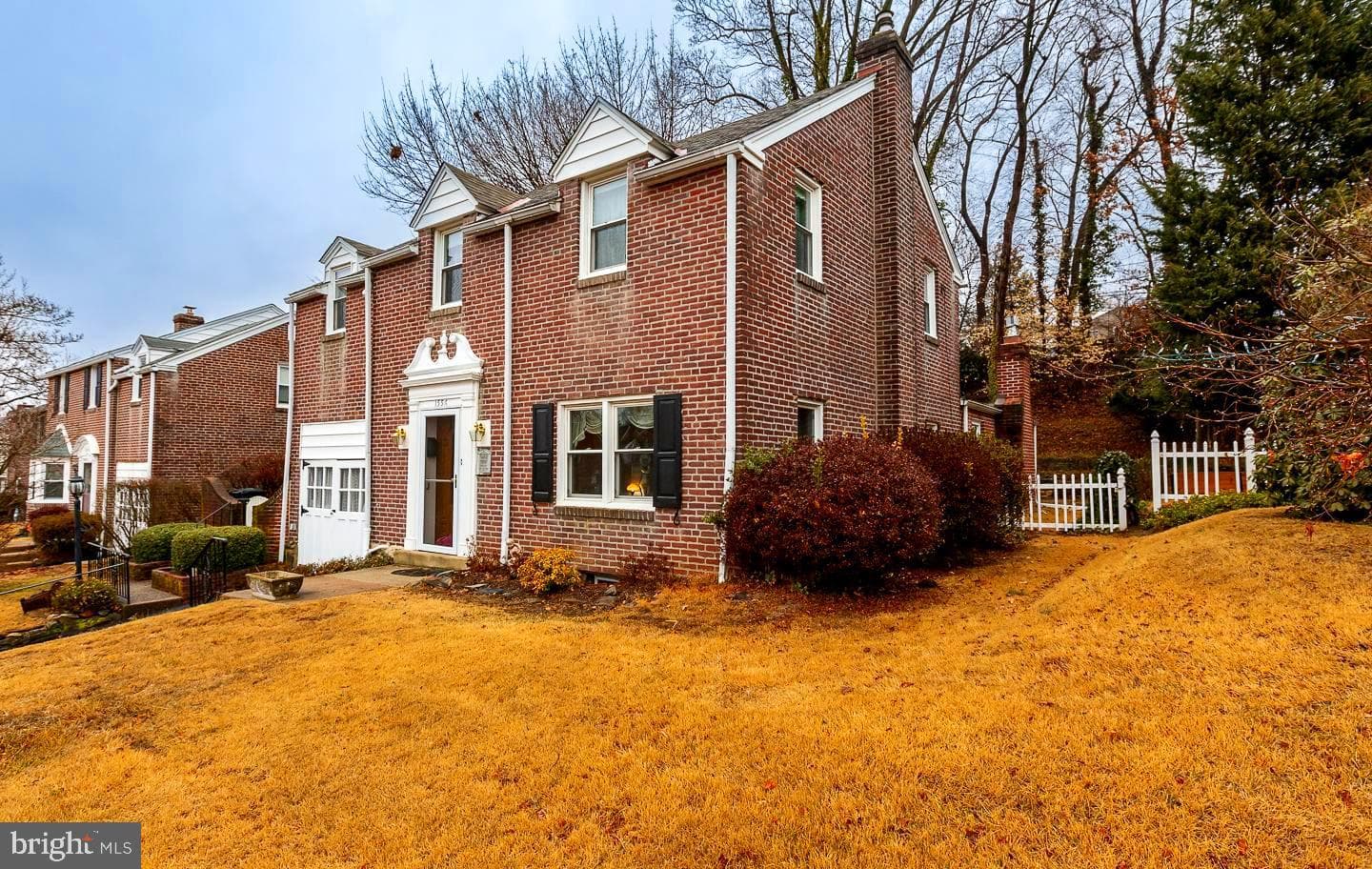 1556 Burmont Road photo 2