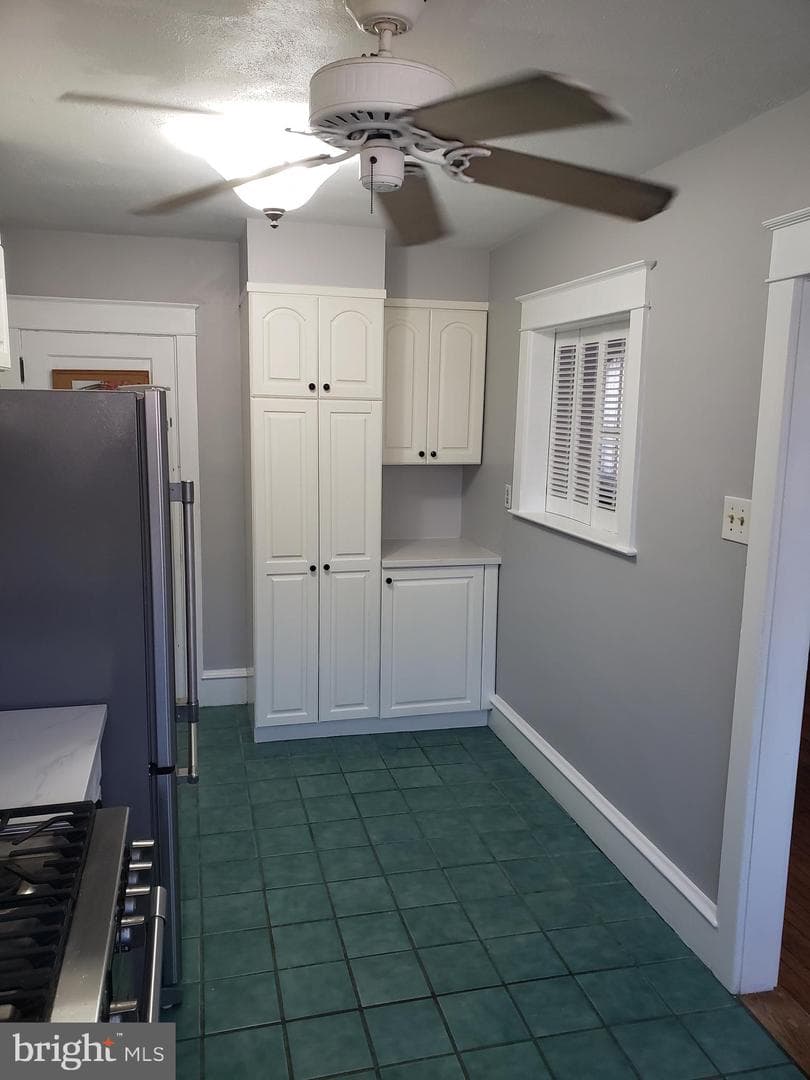 120 Walsh Road photo 16