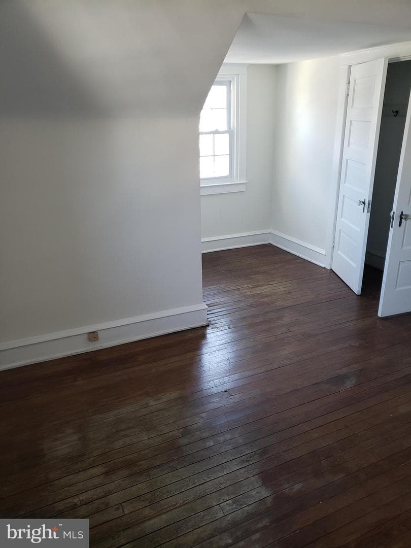 120 Walsh Road photo 24
