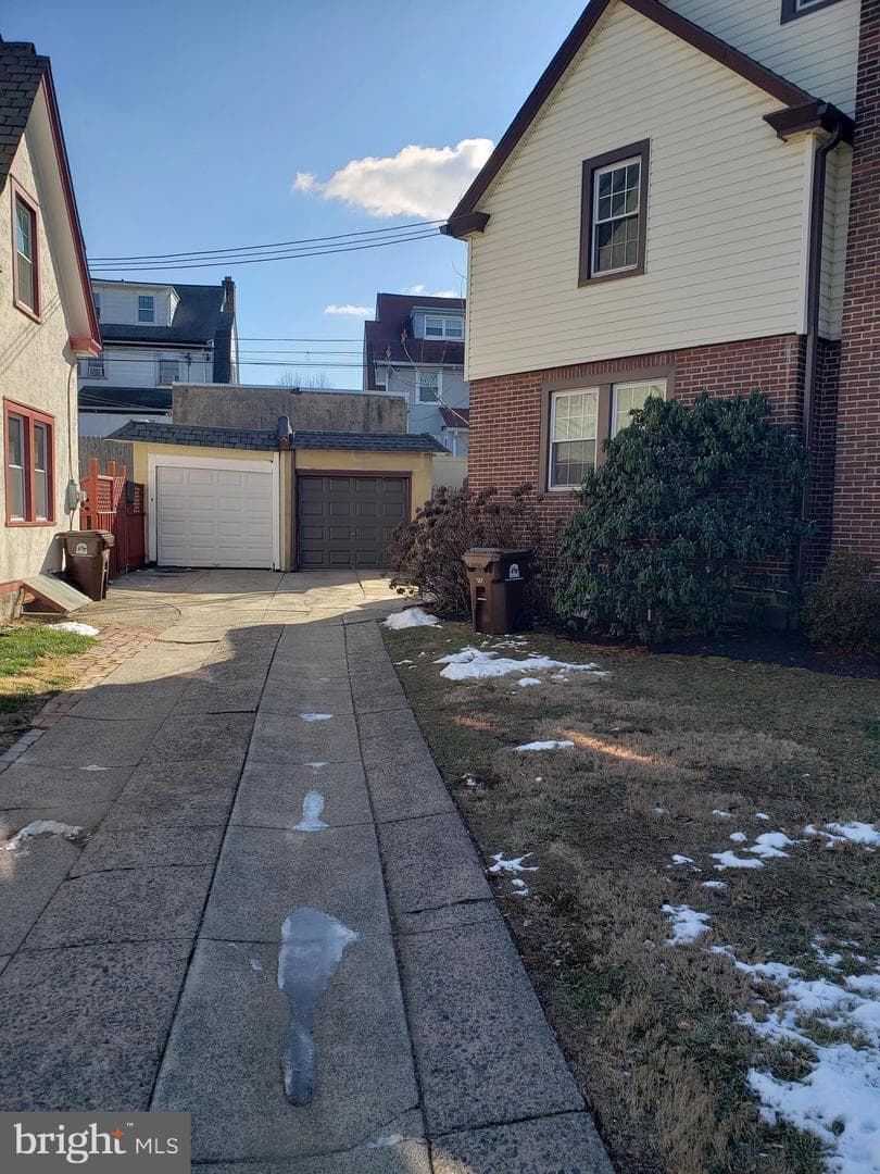 120 Walsh Road photo 4
