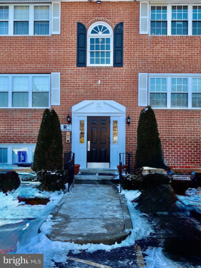826 South Avenue #r8 photo 2