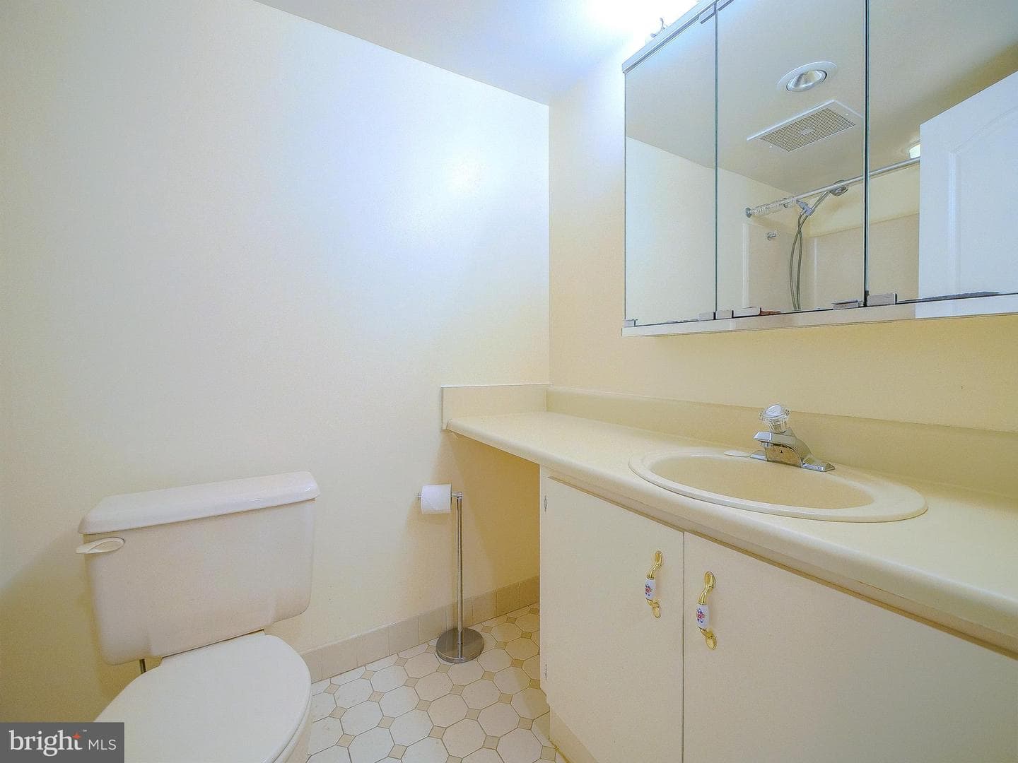 700 Avondale Road #3j photo 15