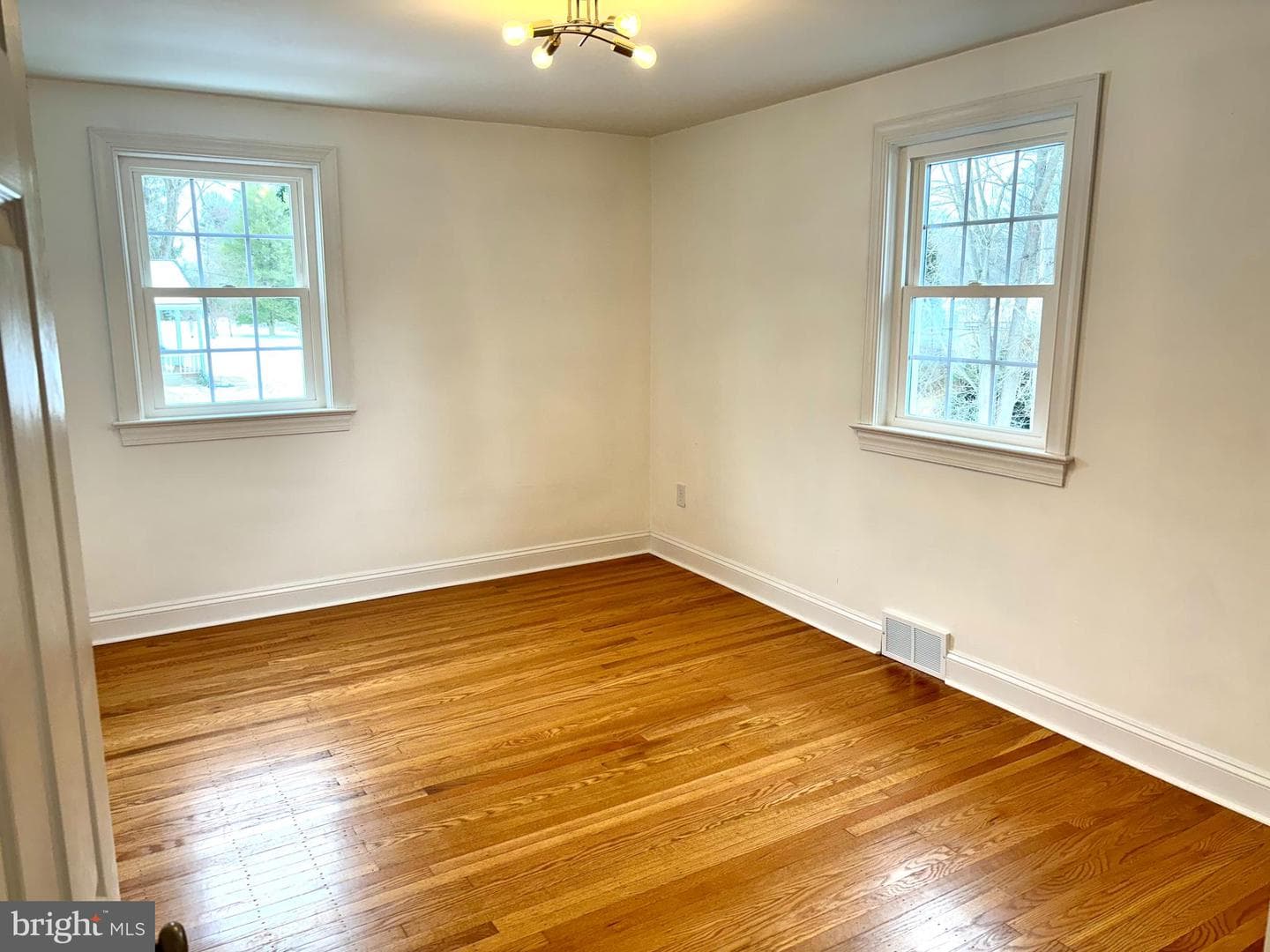 212 Grandview Road photo 18