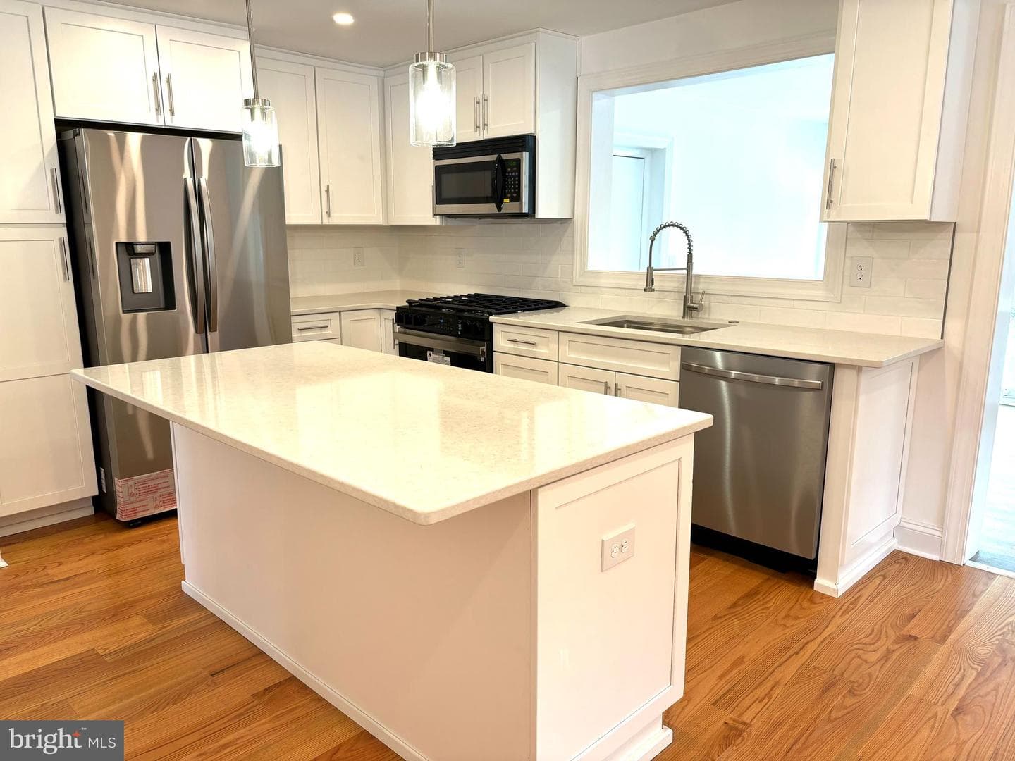212 Grandview Road photo 7