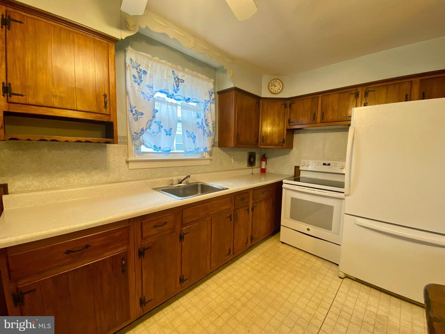 1345 Price Street photo 6