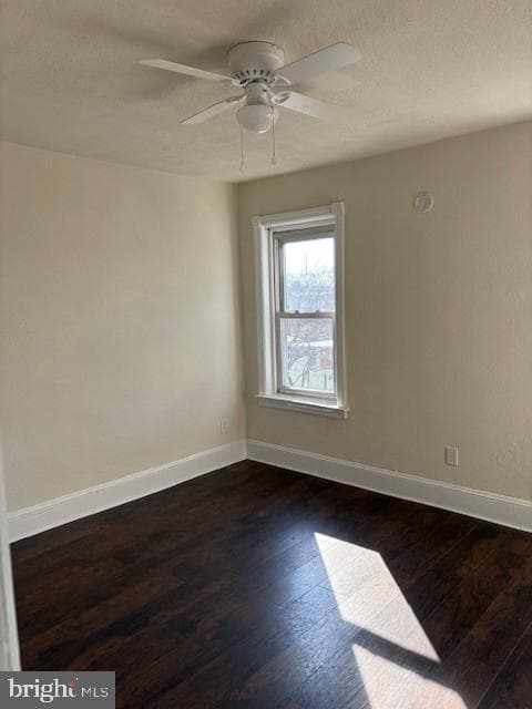 758 Saville Avenue photo 12