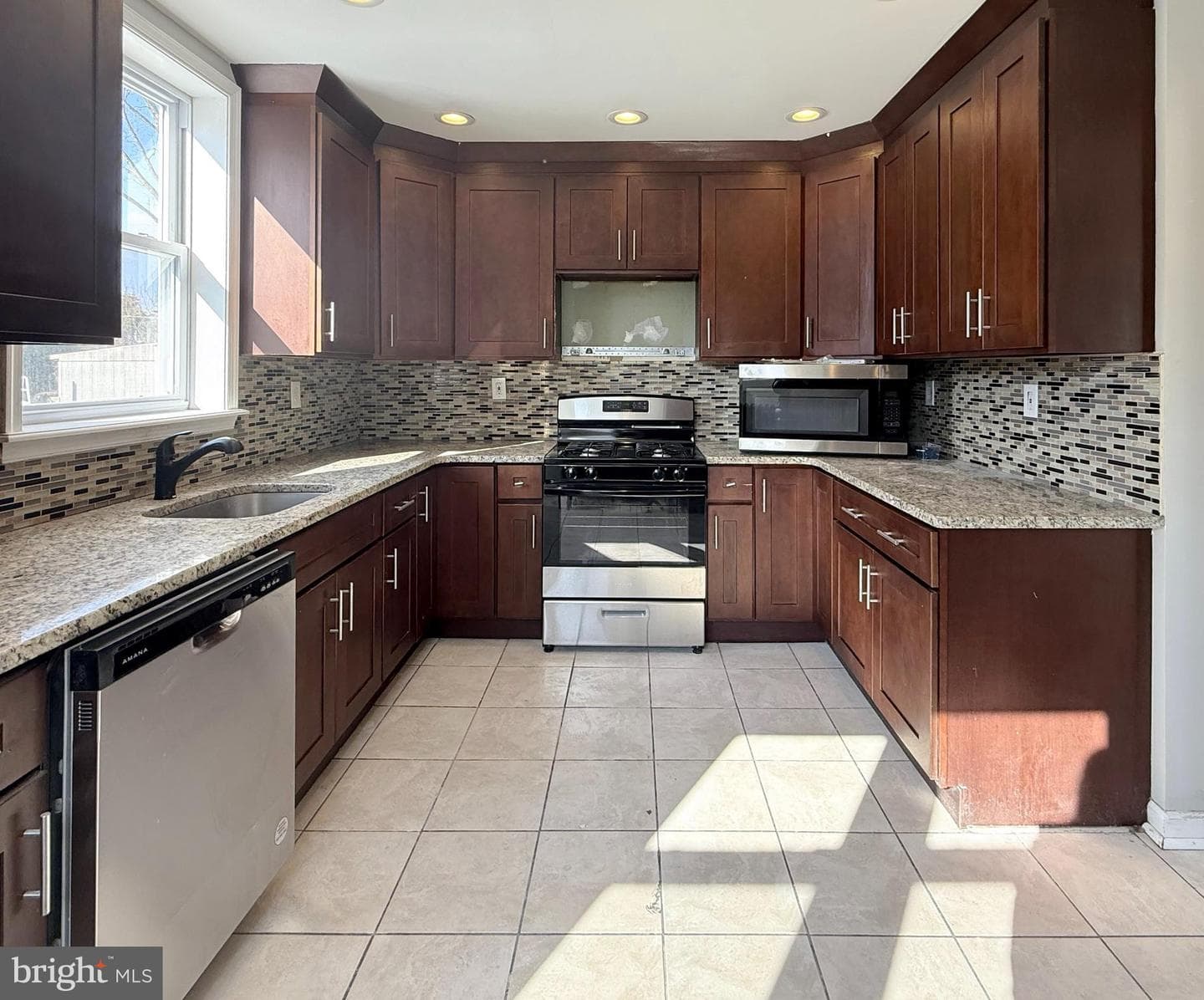 406 Collingdale Avenue photo 7