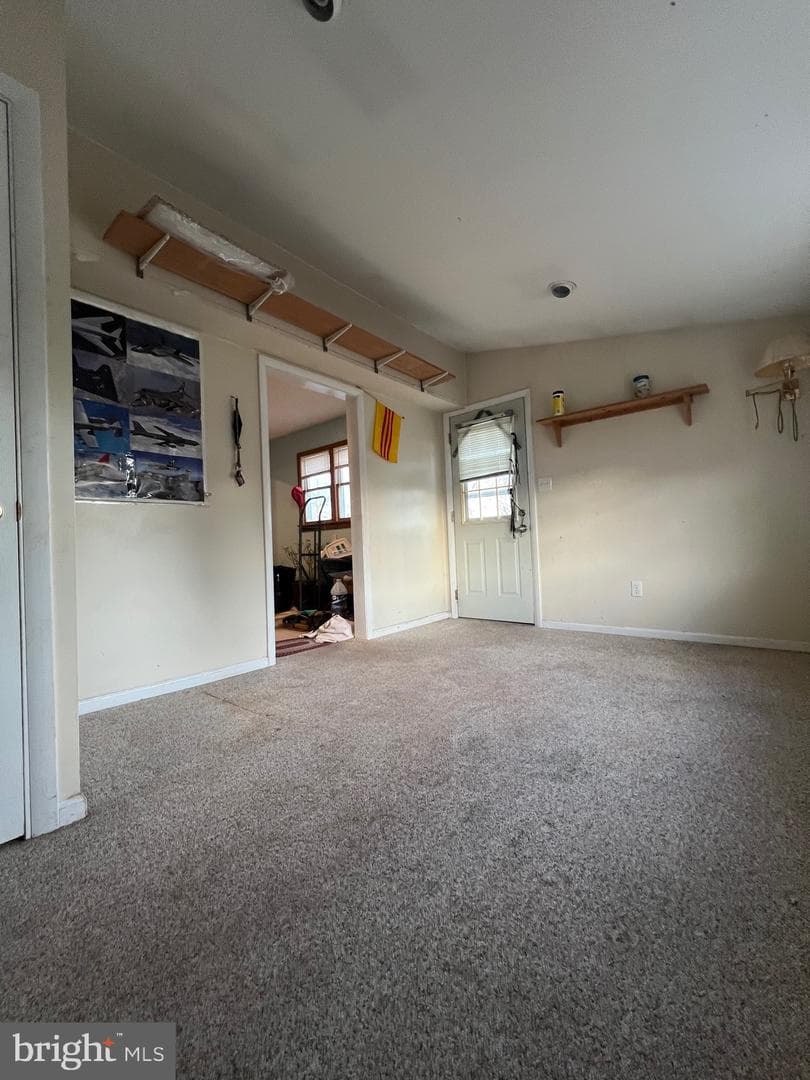 2558 Secane Road photo 11