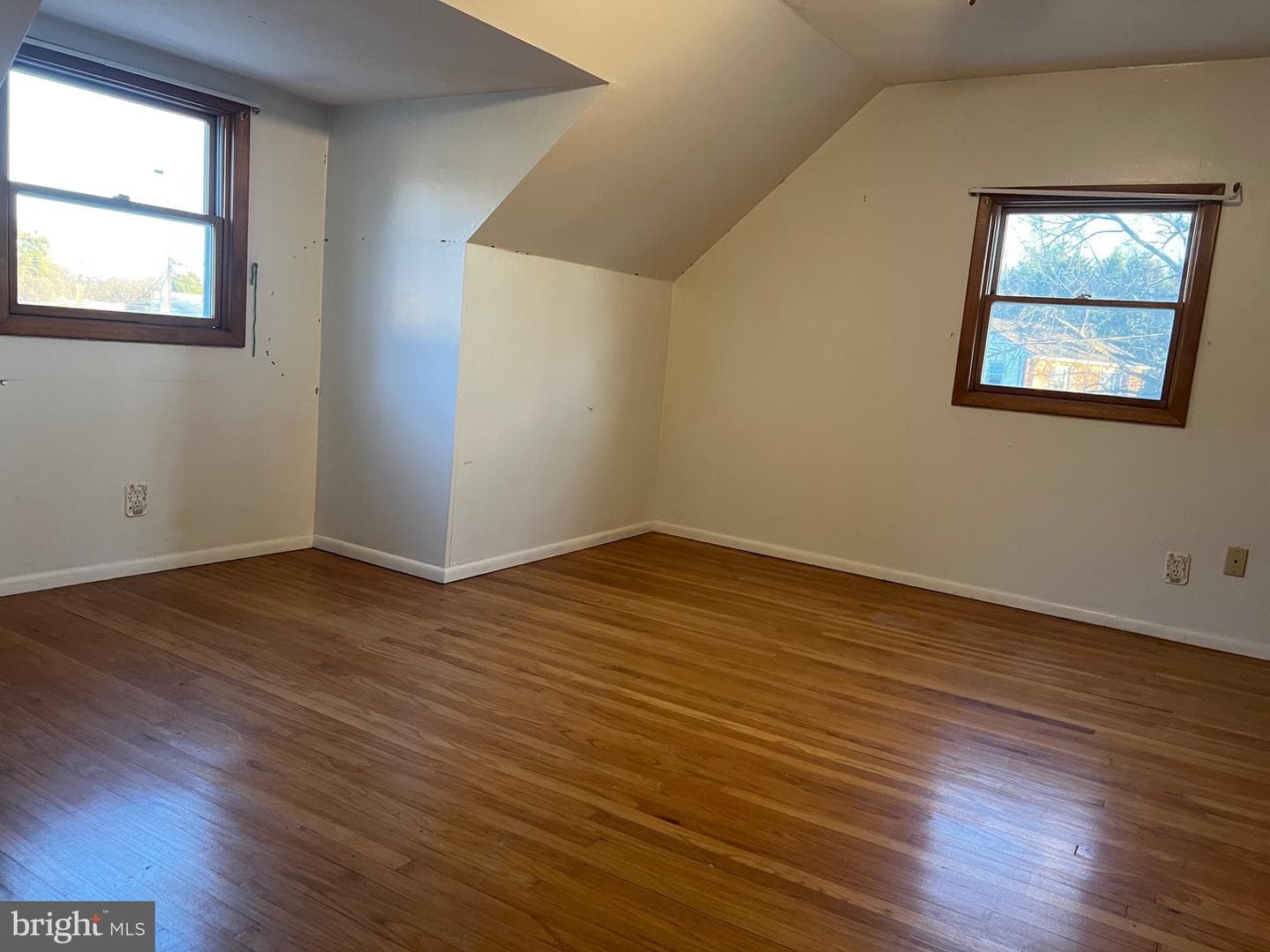 2558 Secane Road photo 13