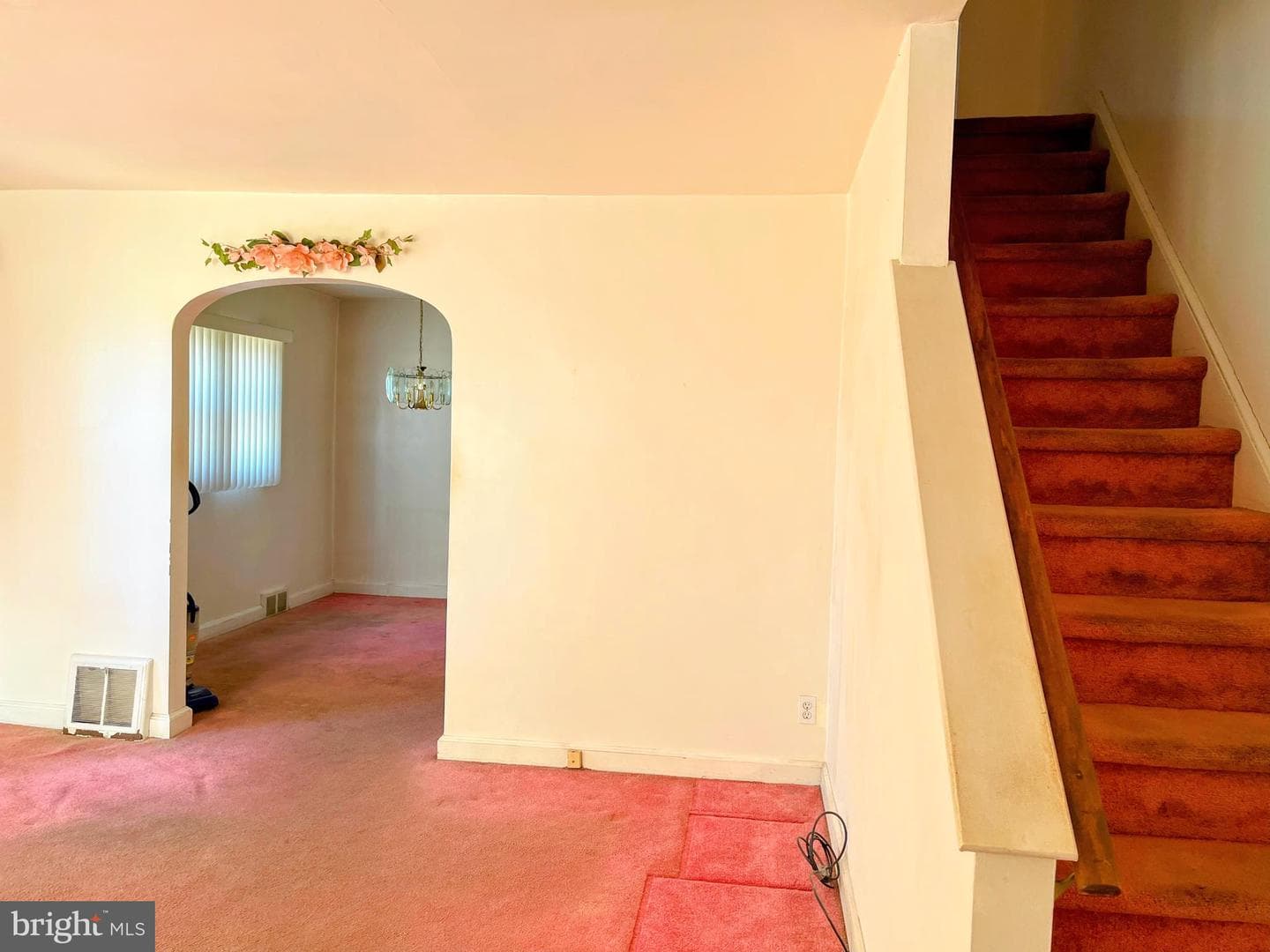 200 W Sylvan Avenue photo 13