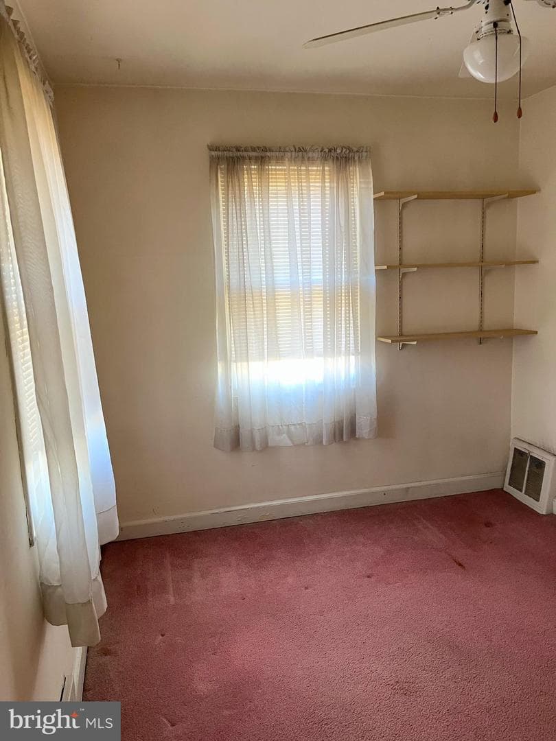 200 W Sylvan Avenue photo 23