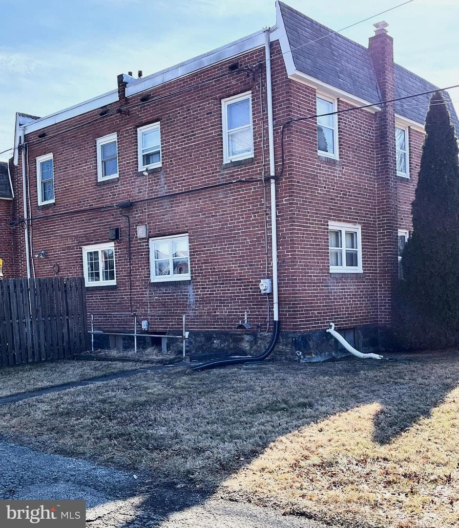 200 W Sylvan Avenue photo 32