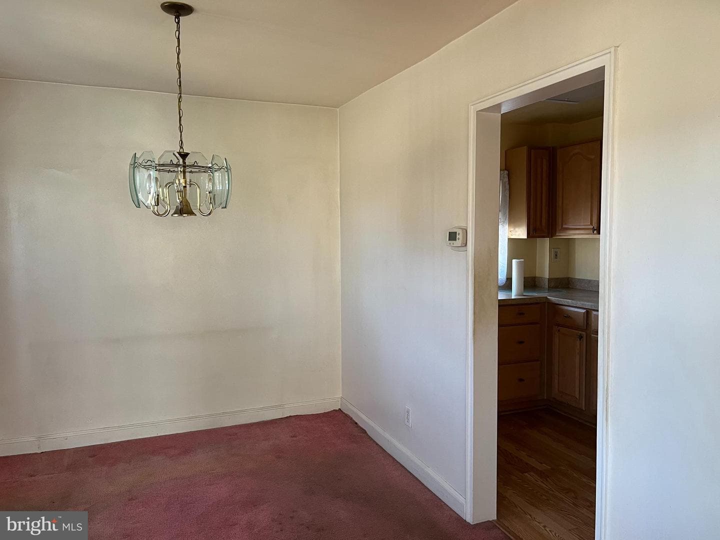 200 W Sylvan Avenue photo 7