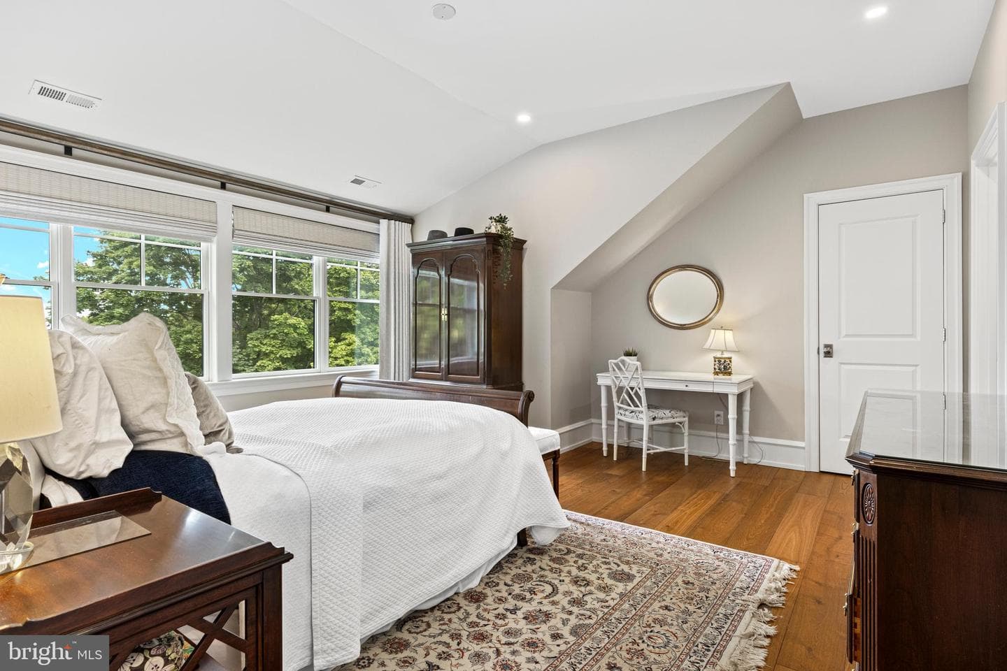 421 Maplewood Avenue photo 35