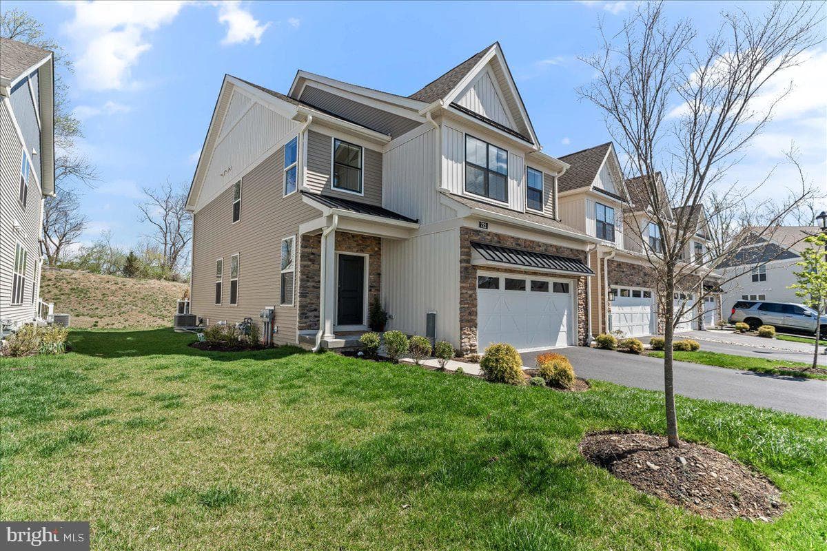 722 Switchman Road photo 2
