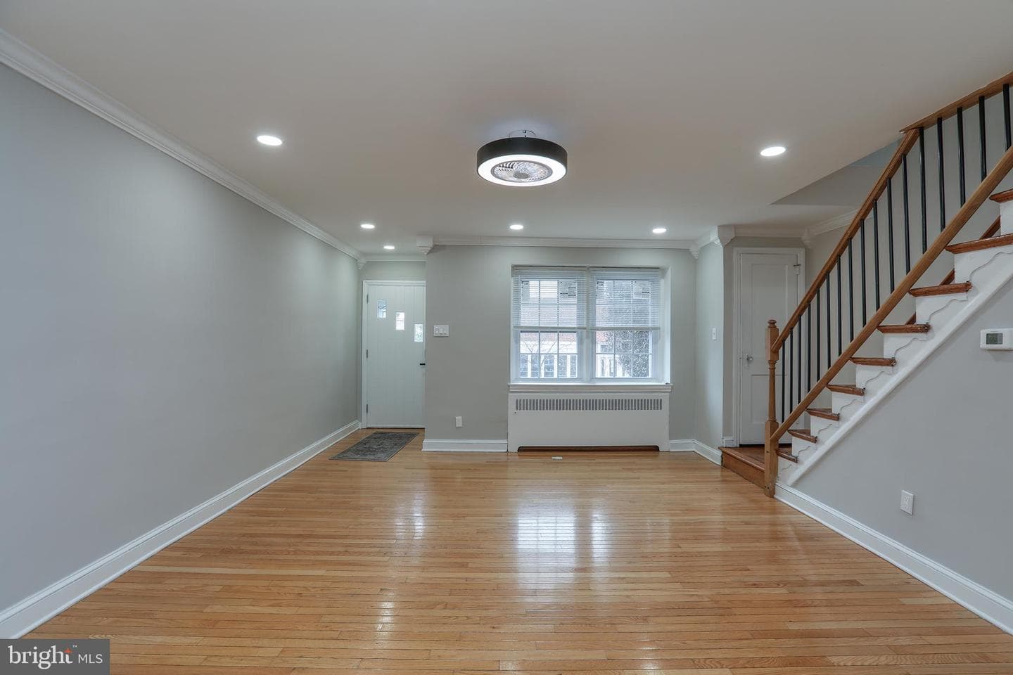 163 E Plumstead Avenue photo 21