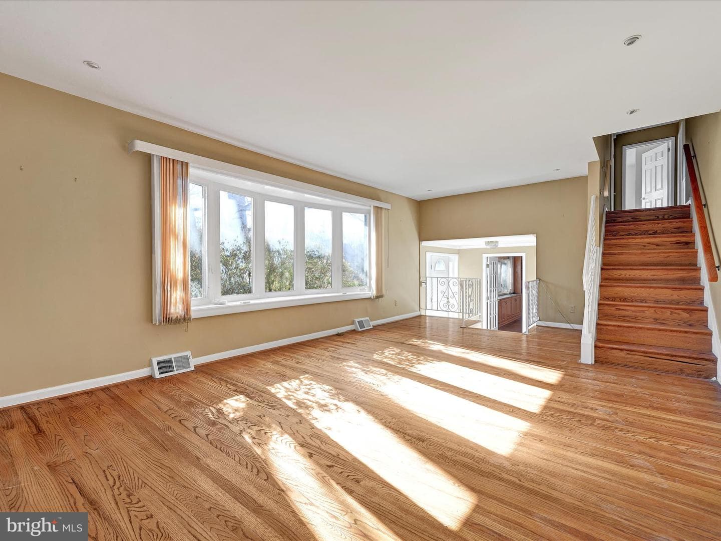 2530 Parke Lane photo 8