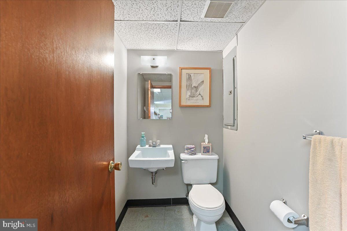 2170 Thomas Avenue photo 30