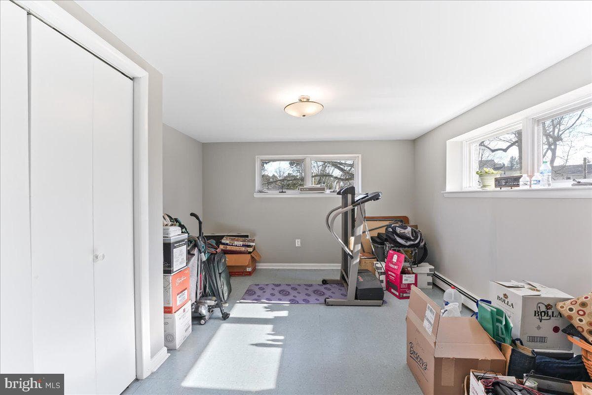 2170 Thomas Avenue photo 31