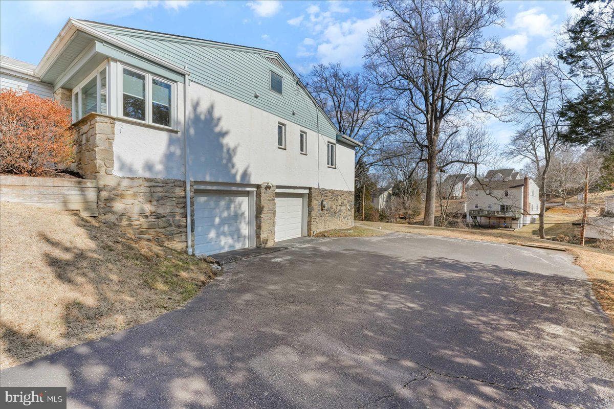 2170 Thomas Avenue photo 34