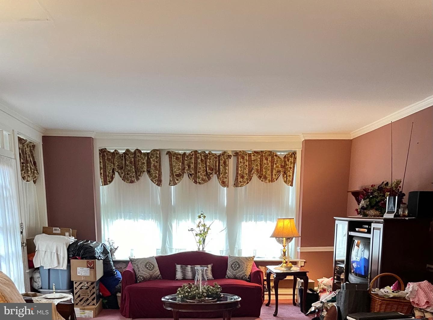 904 Whitby Avenue photo 9