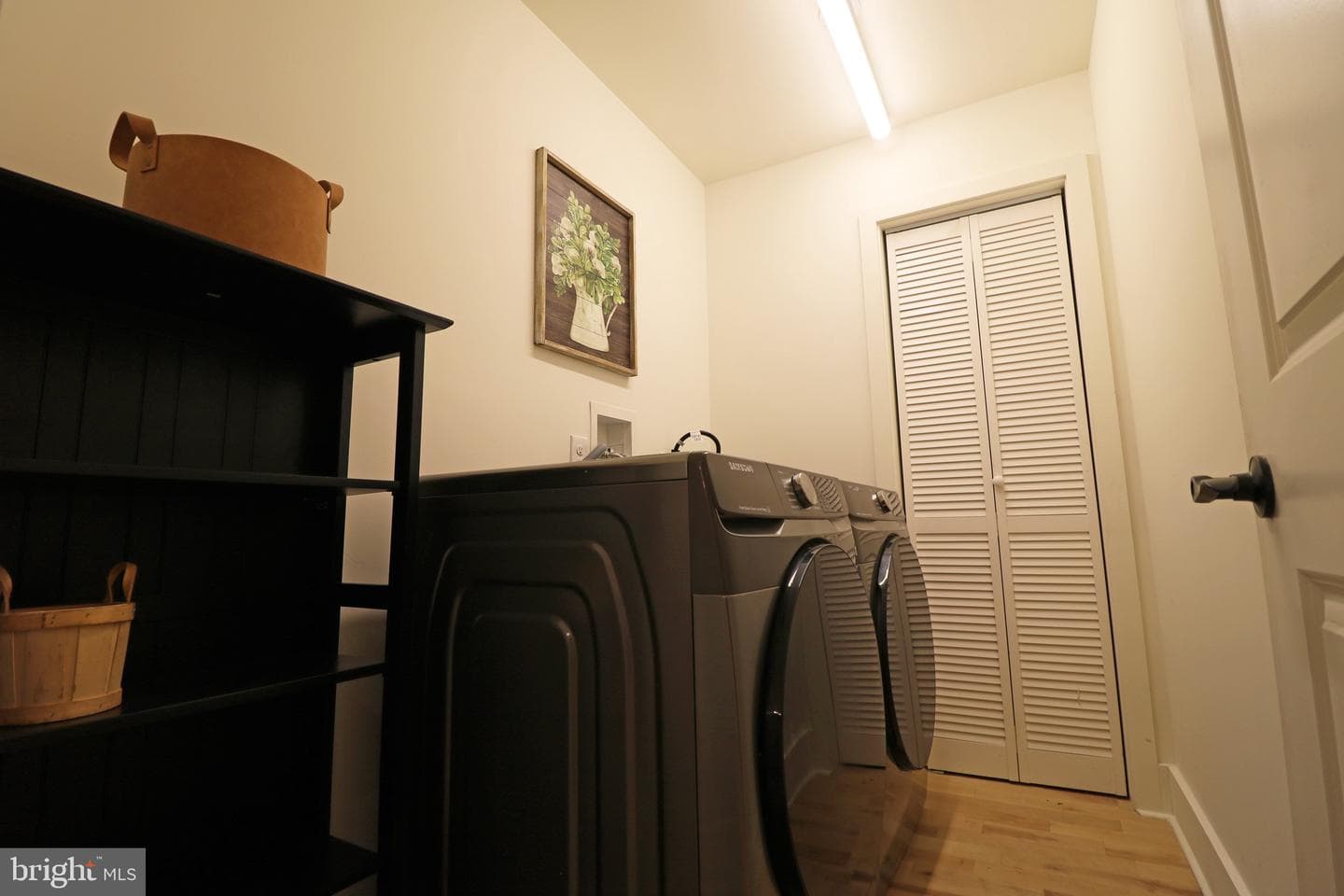 2366 Thomas Avenue photo 20