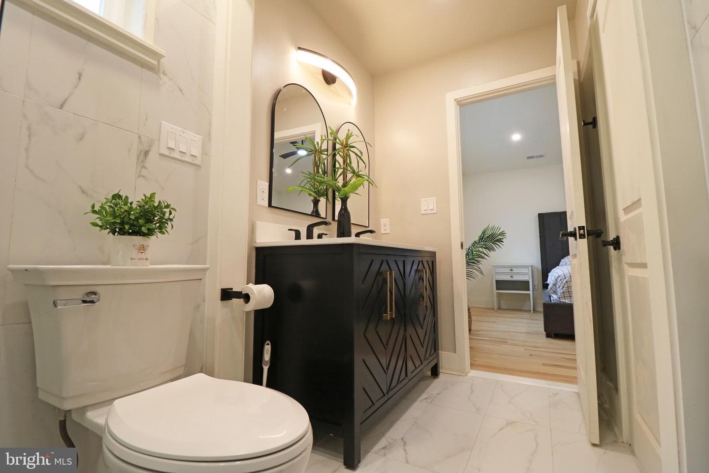 2366 Thomas Avenue photo 35