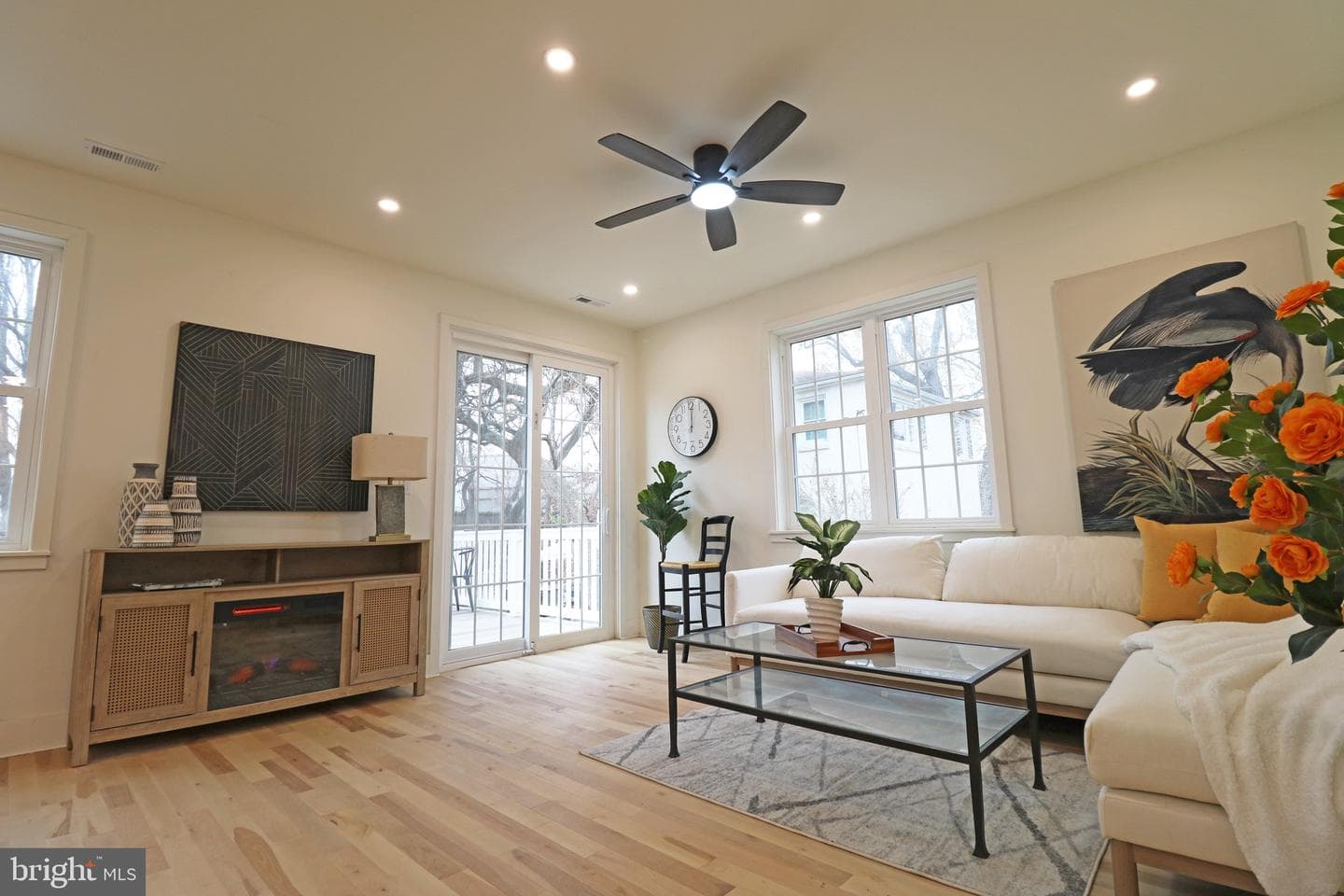 2366 Thomas Avenue photo 57